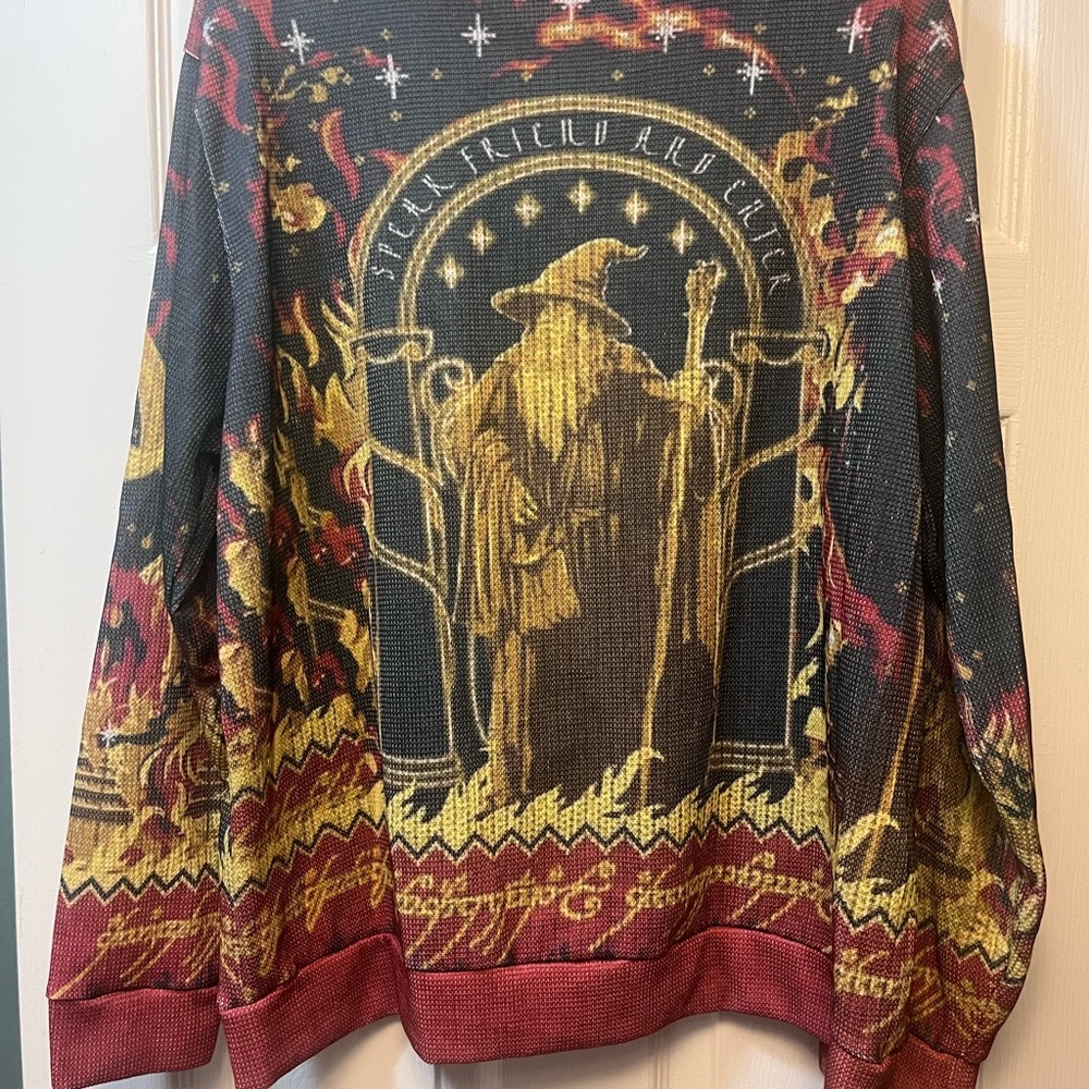 Men's Gray and Red LOTR Gandalf Waffled Sweatshirt
